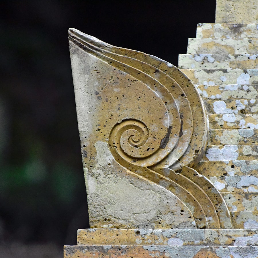 Détail d'une pierre travaillée